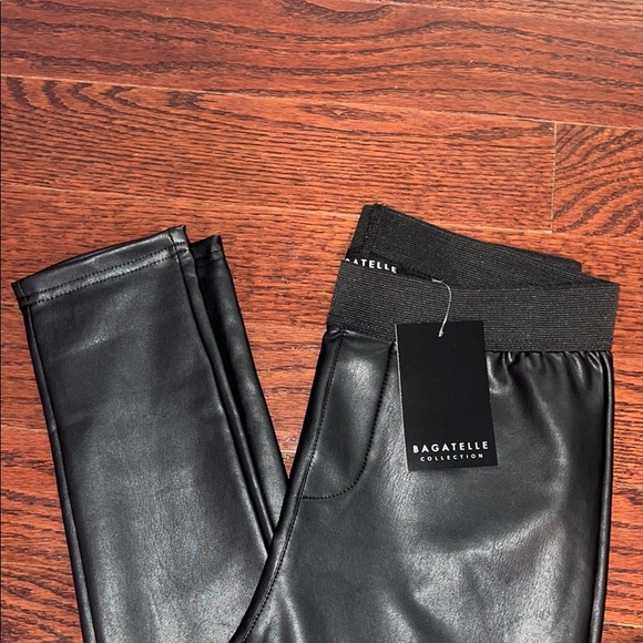 NWT Bagatelle Faux Leather Leggings - Picture 4 of 5